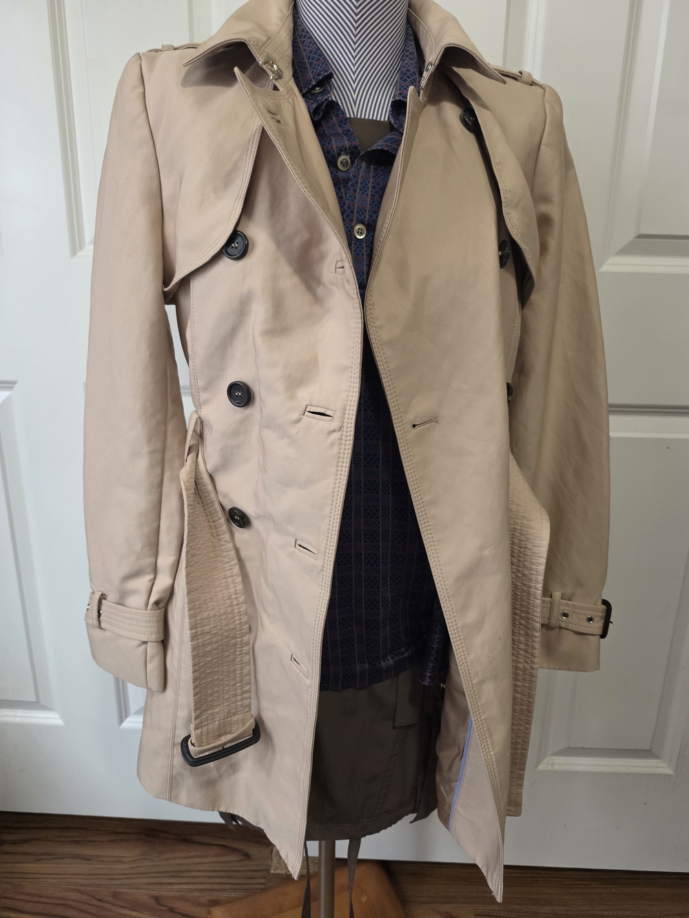 Zara Woman Classic Double-Breasted Trench Coat-pre Owned